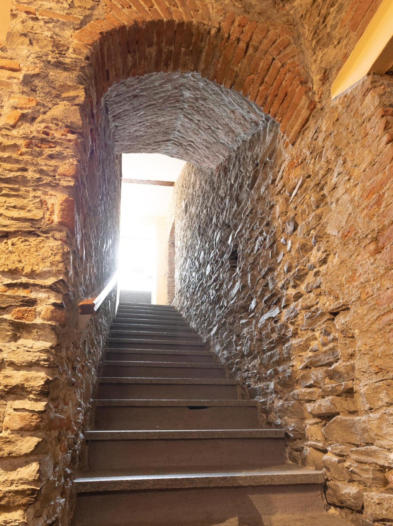 Maison Aubert In Centro Storico Аоста Екстер'єр фото